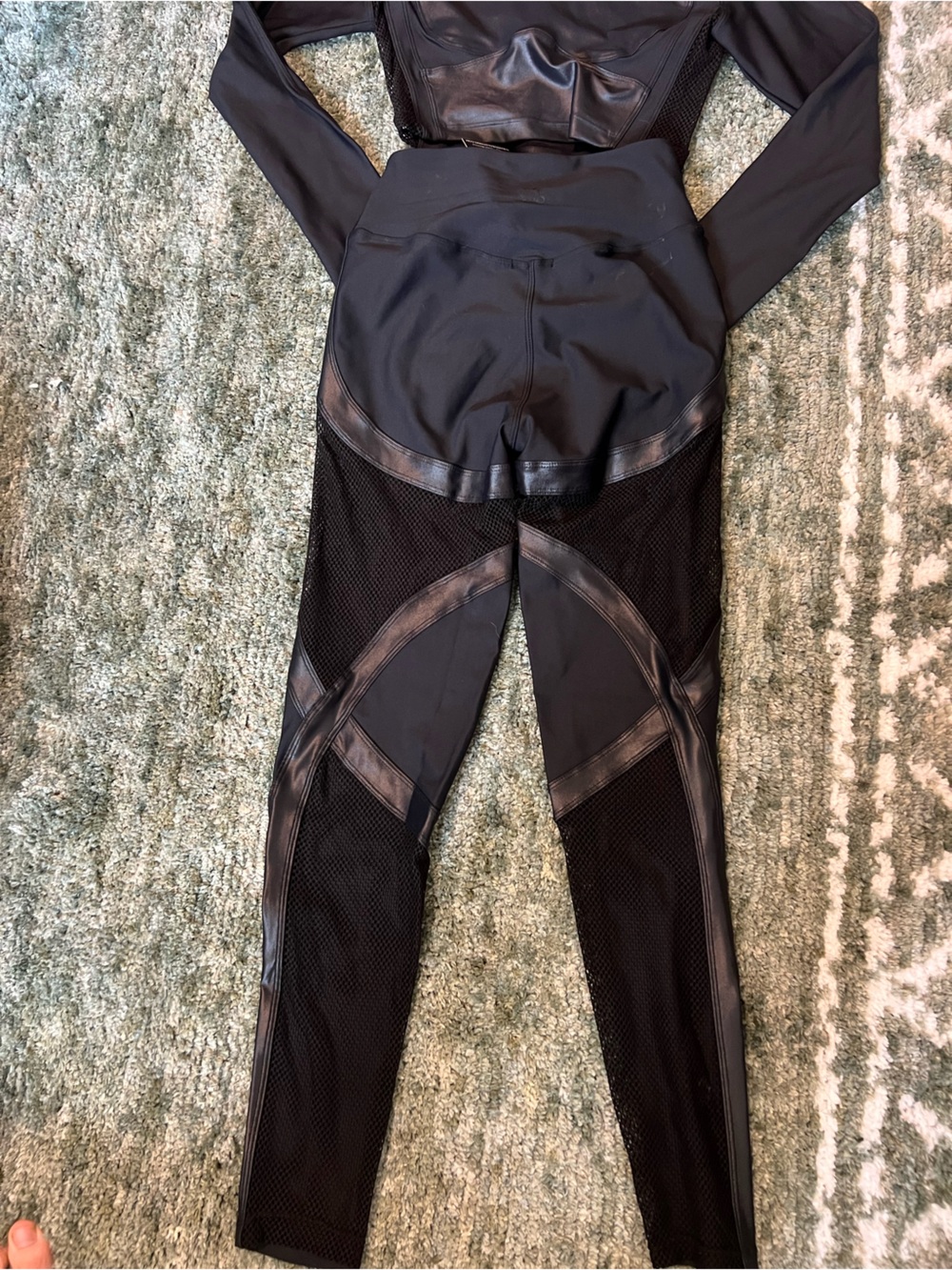 The Drive Clothing Women’s Black Long Sleeve Crop Top and Leggings Set Size XS - Picture 7 of 7